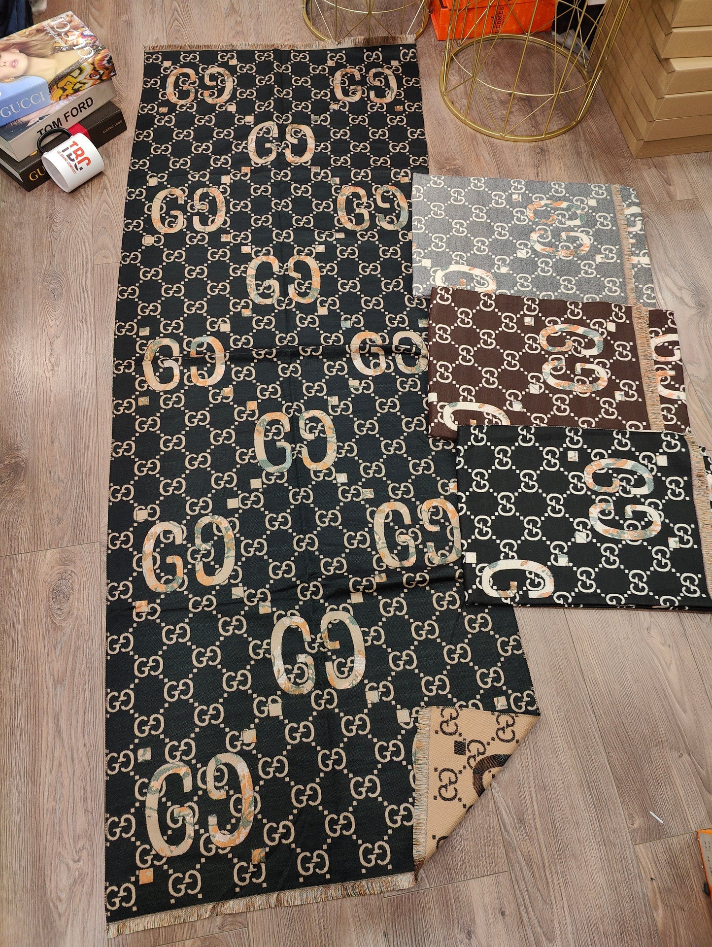 Gucci Scarf & Stole For Women