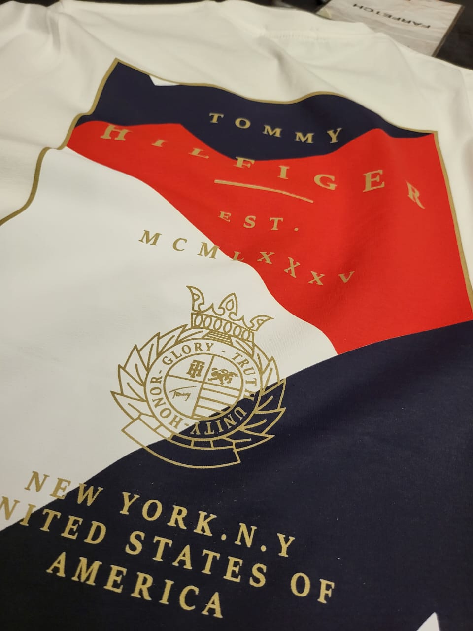 Tommy Hilfiger - Men's Tshirt