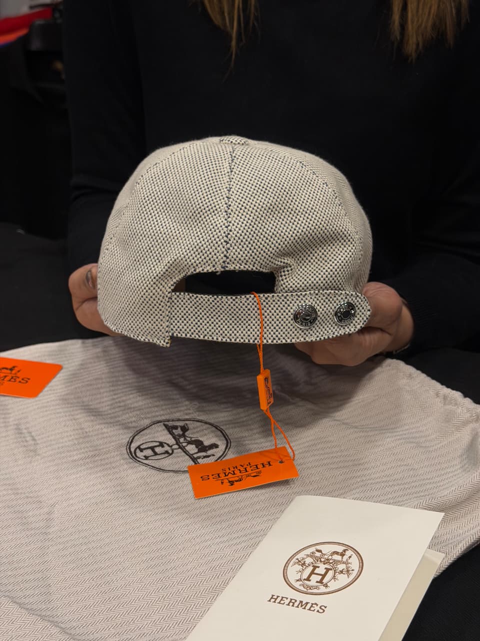 Hermes Premium Cap with Dust Cover