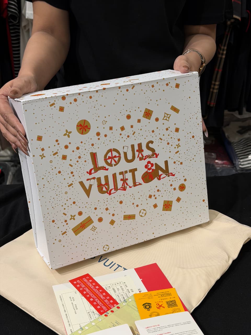 Louis Vuitton Capucines Bag with Box