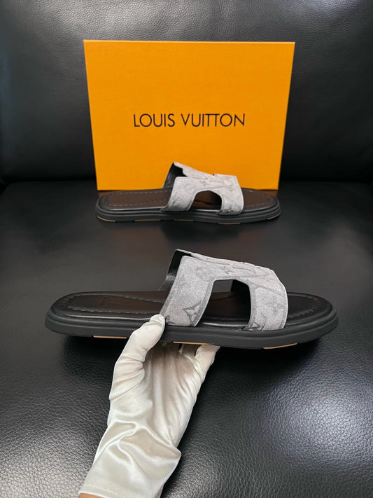 LOUIS VUITTON SLIDES MEN