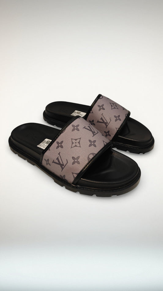 Louis Vuitton High End Slide with box