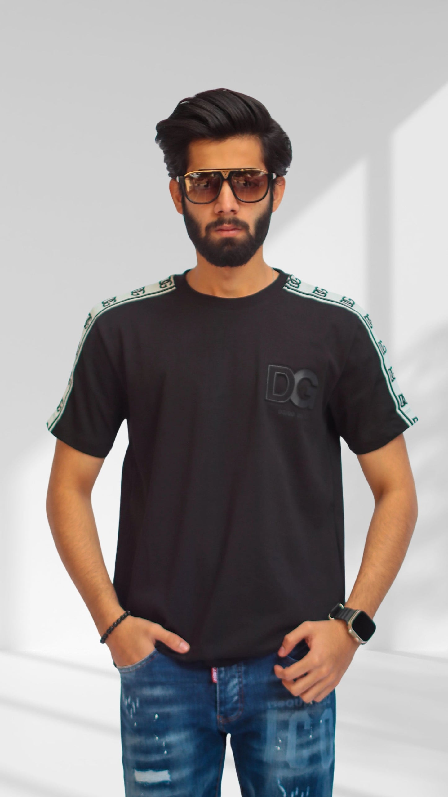 DG Men's Roundneck Tshirt