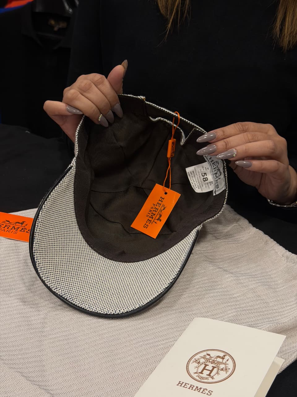 Hermes Premium Cap with Dust Cover