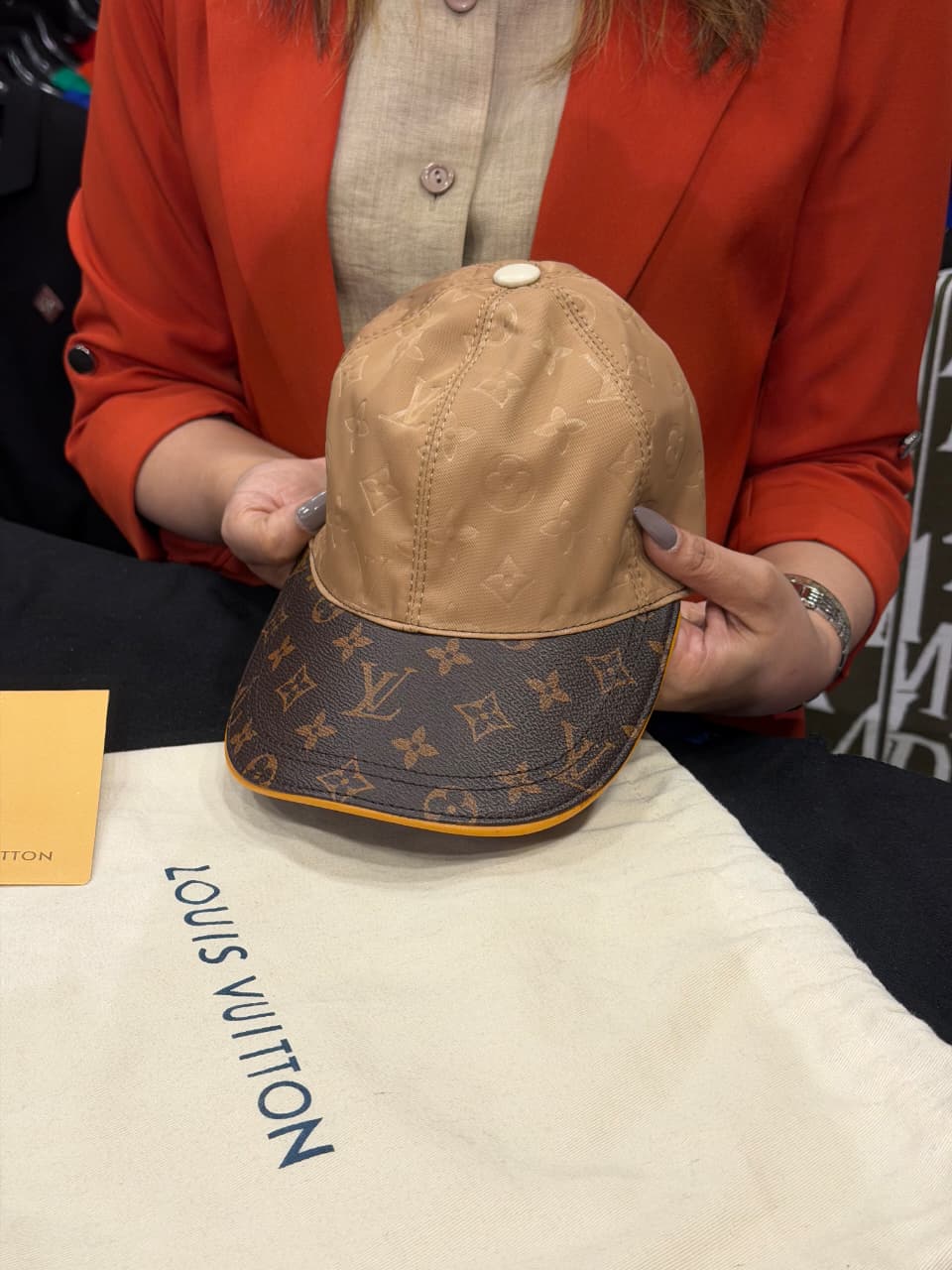 Louis Vuitton Premium Cap with Dust Cover