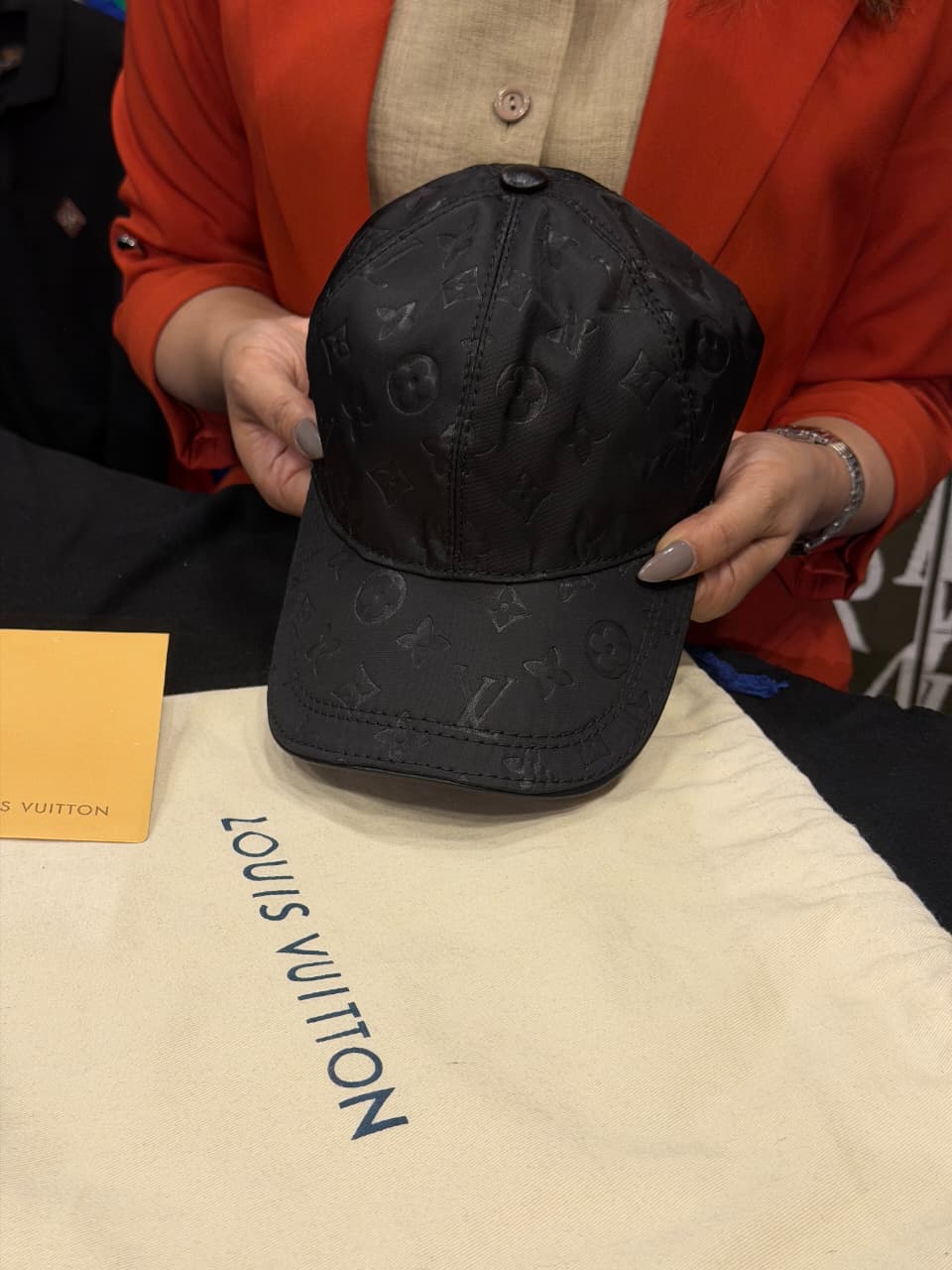 Louis Vuitton Premium Cap with Dust Cover