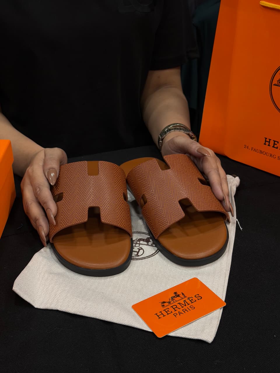 Hermes Izmir High Grade Slides with box