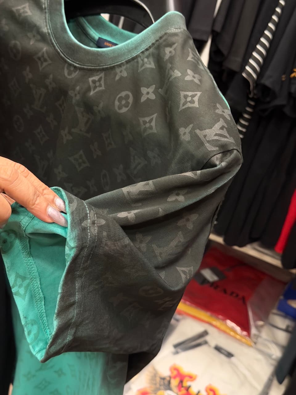 Louis Vuitton 1:1 Grade Tshirt