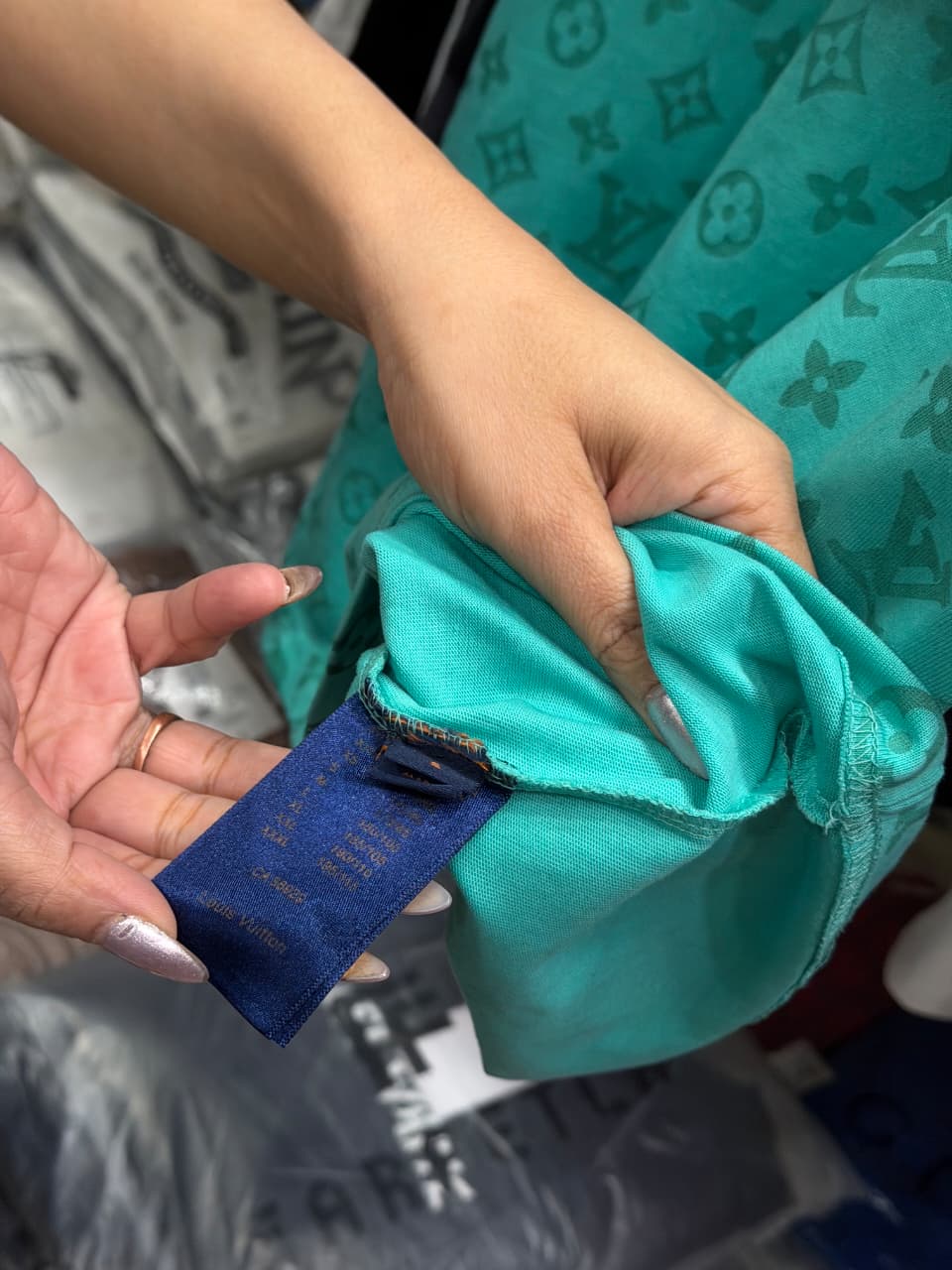 Louis Vuitton 1:1 Grade Tshirt