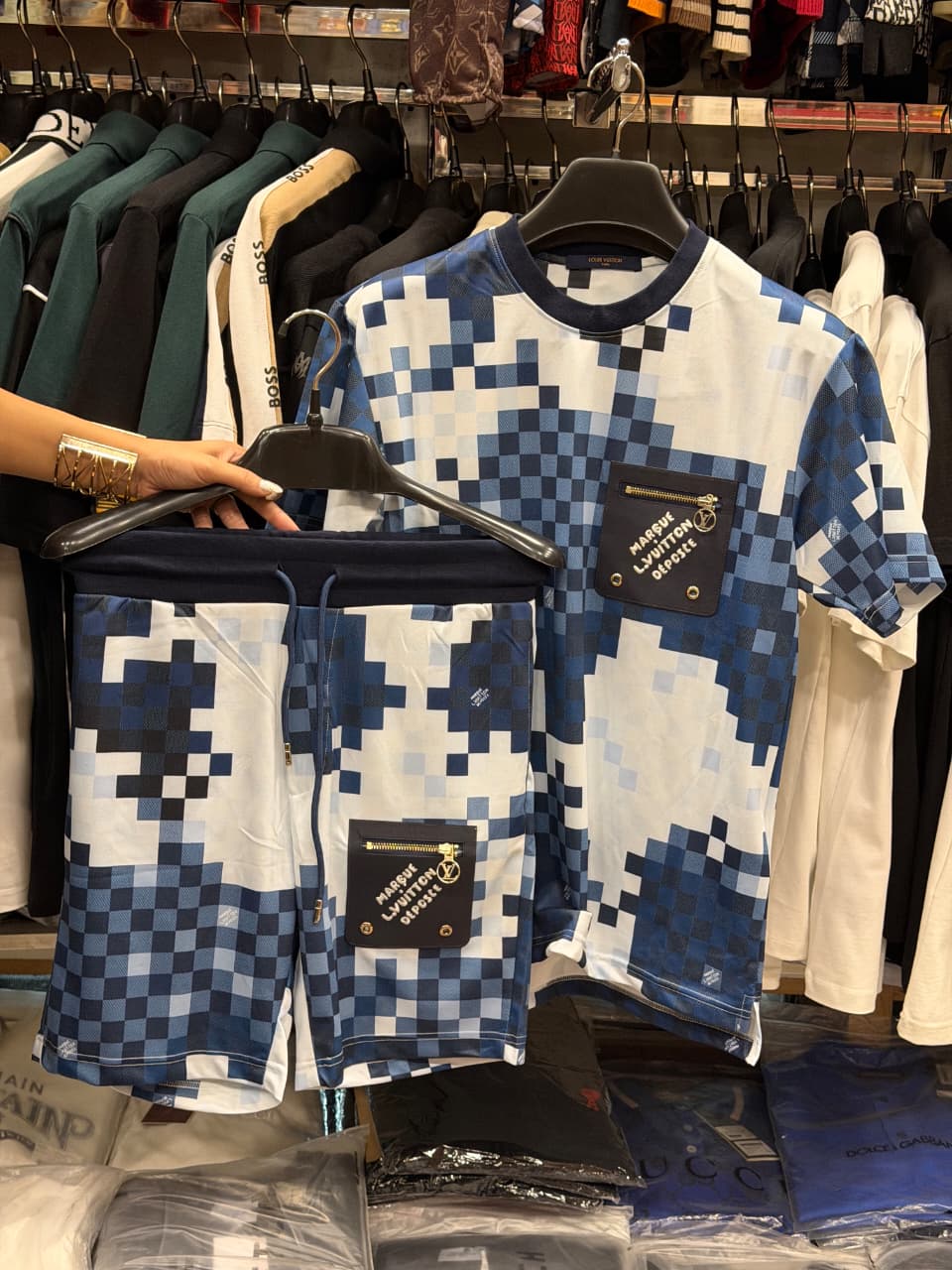 Louis Vuitton 1:1 Grade Super Premium Tshirt