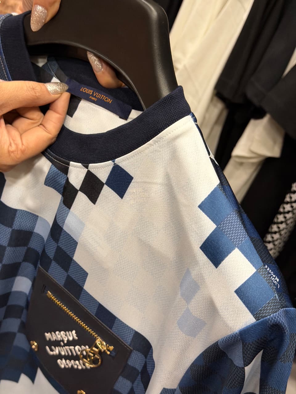 Louis Vuitton 1:1 Grade Super Premium Tshirt