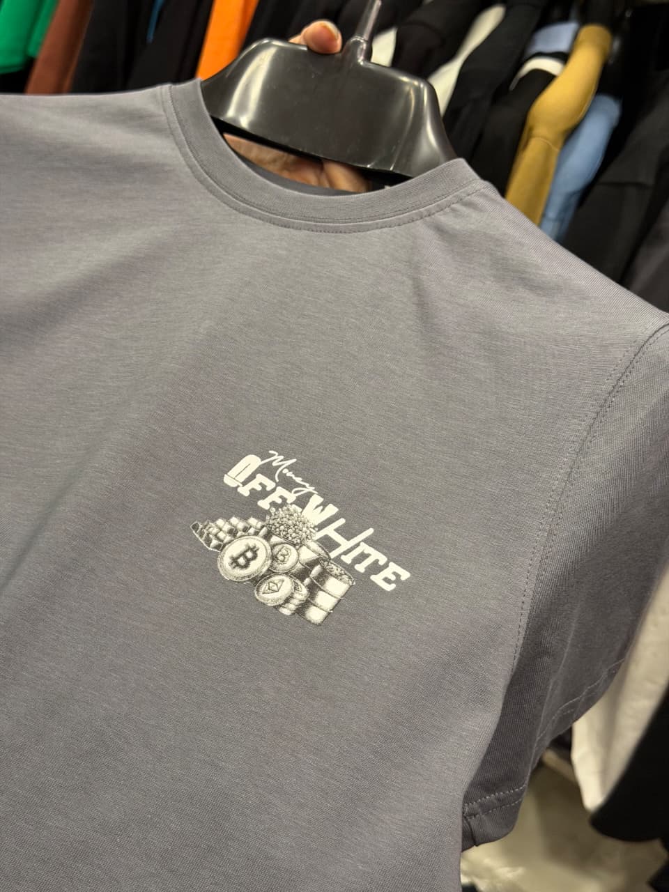 Off-White Tshirt